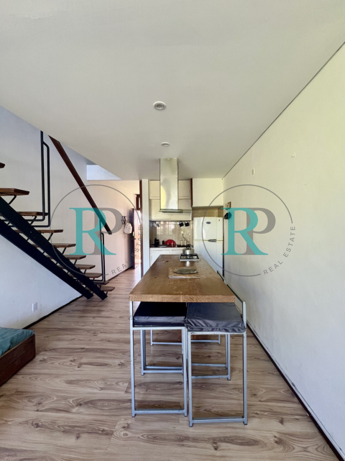 Apartamento ID.2760 - Apartamento en venta de 1 dormitorio y medio. Playa mansa. Punta del Este.