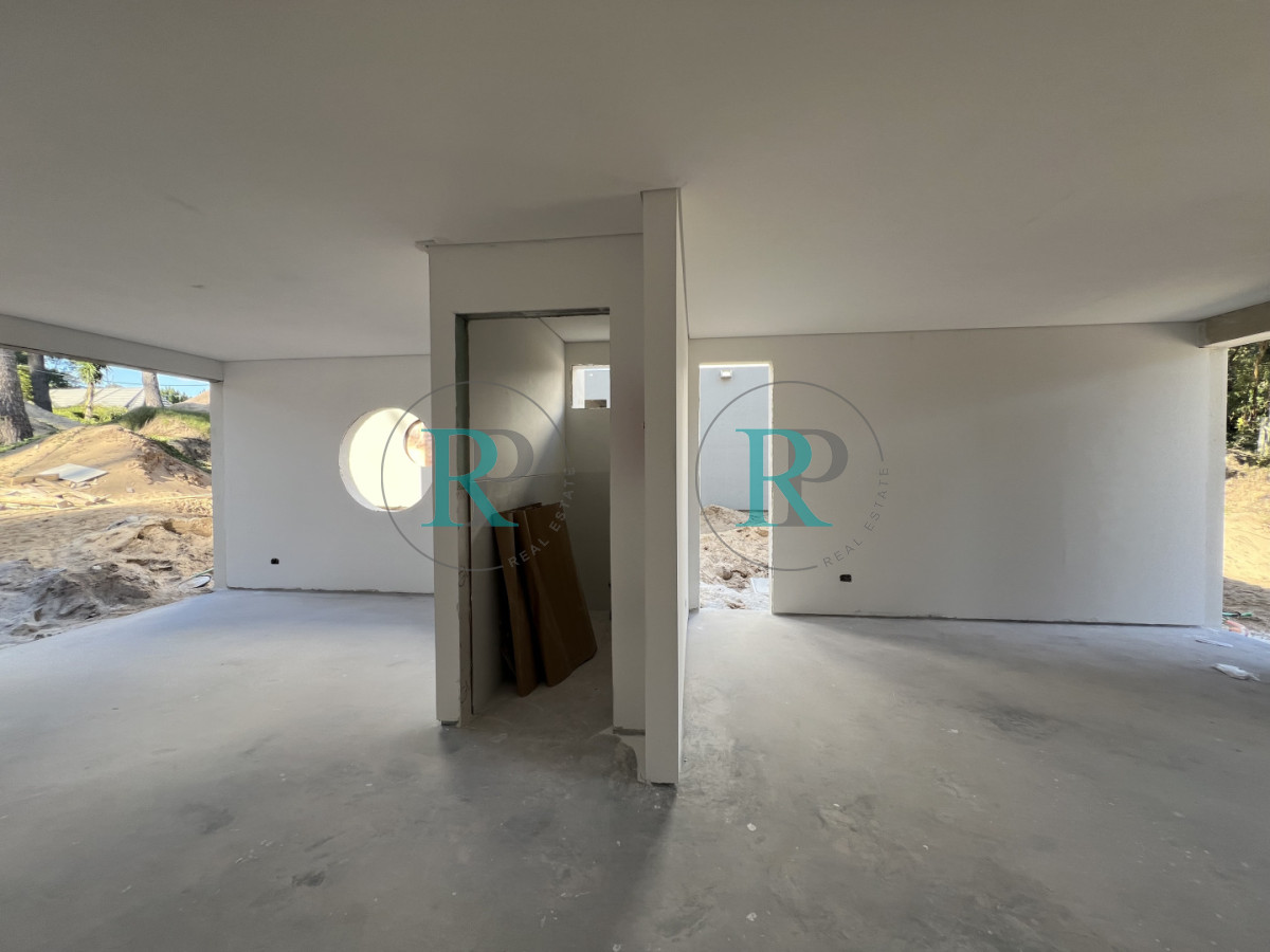 Casa ID.2602 - Casa a estrenar de 3 dormitorios en Pinares. Punta del Este 