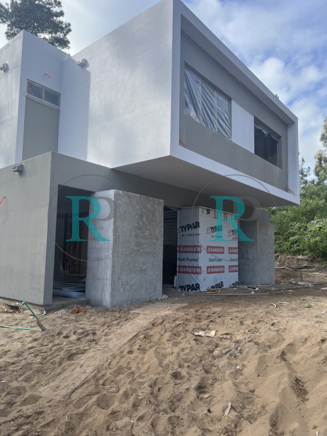 Casa ID.2602 - Casa a estrenar de 3 dormitorios en Pinares. Punta del Este 
