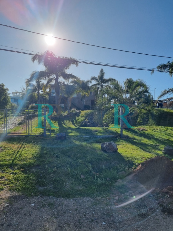 Casa ID.2200 - Casa de 3 dormitorios en venta, en Punta Ballena 