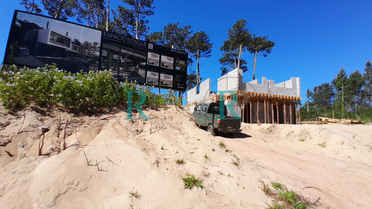 Casa ID.2602 - Casa a estrenar de 3 dormitorios en Pinares. Punta del Este 