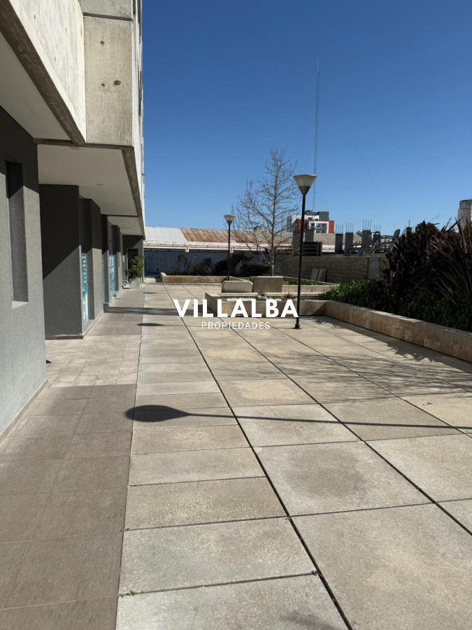 Apartamento ID.4014 - Amplio apartamento de 3 dormitorios y 2 baños, ideal para vivir todo el año o para renta.