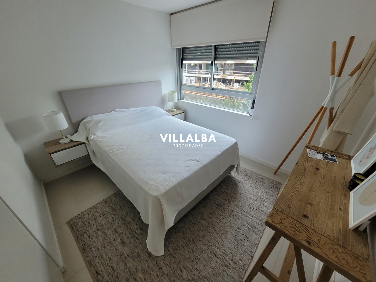 Apartamento ID.4014 - Amplio apartamento de 3 dormitorios y 2 baños, ideal para vivir todo el año o para renta.