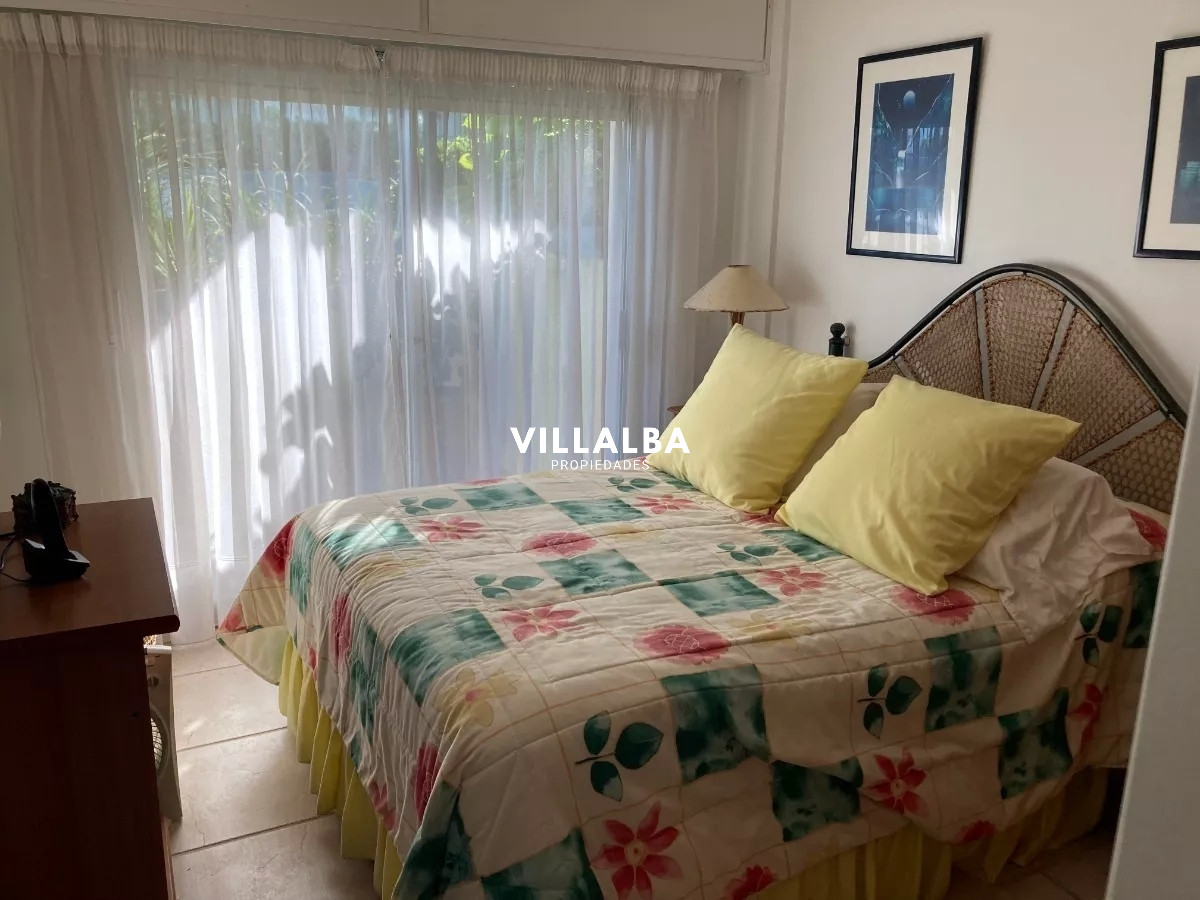 Apartamento ID.3490 - Apartamento con parrillero propio, 3 dormitorios. Punta del Este 