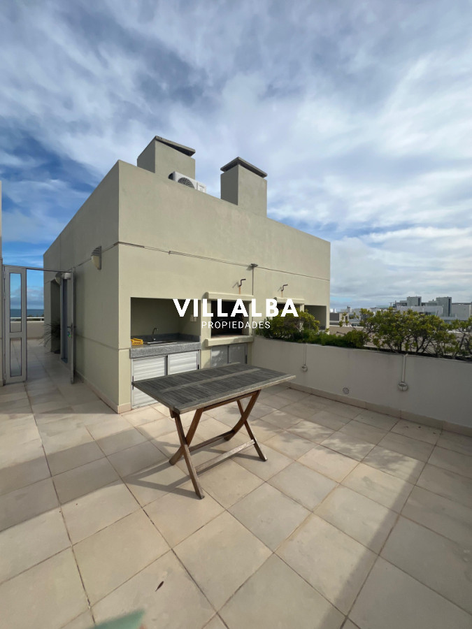 Apartamento ID.3904 - Exclusivo apartamento de 2 dormitorios con parrillero propio. Punta del Este. 
