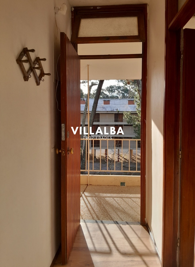 Apartamento ID.4484 - Apartamento en venta de 1 dormitorio y medio. Playa mansa. Punta del Este.