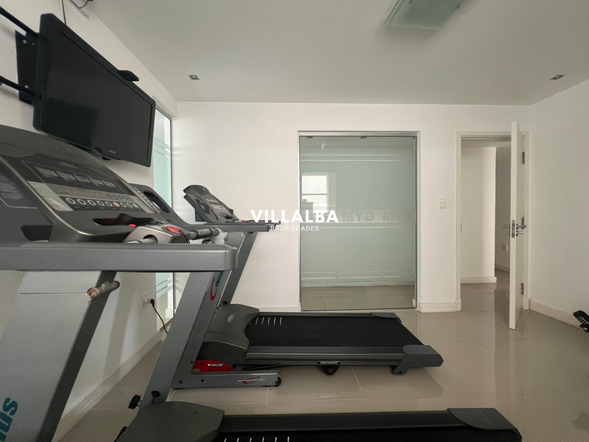 Apartamento ID.3904 - Exclusivo apartamento de 2 dormitorios con parrillero propio. Punta del Este. 