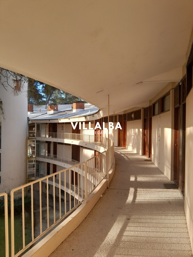 Apartamento ID.4484 - Apartamento en venta de 1 dormitorio y medio. Playa mansa. Punta del Este.
