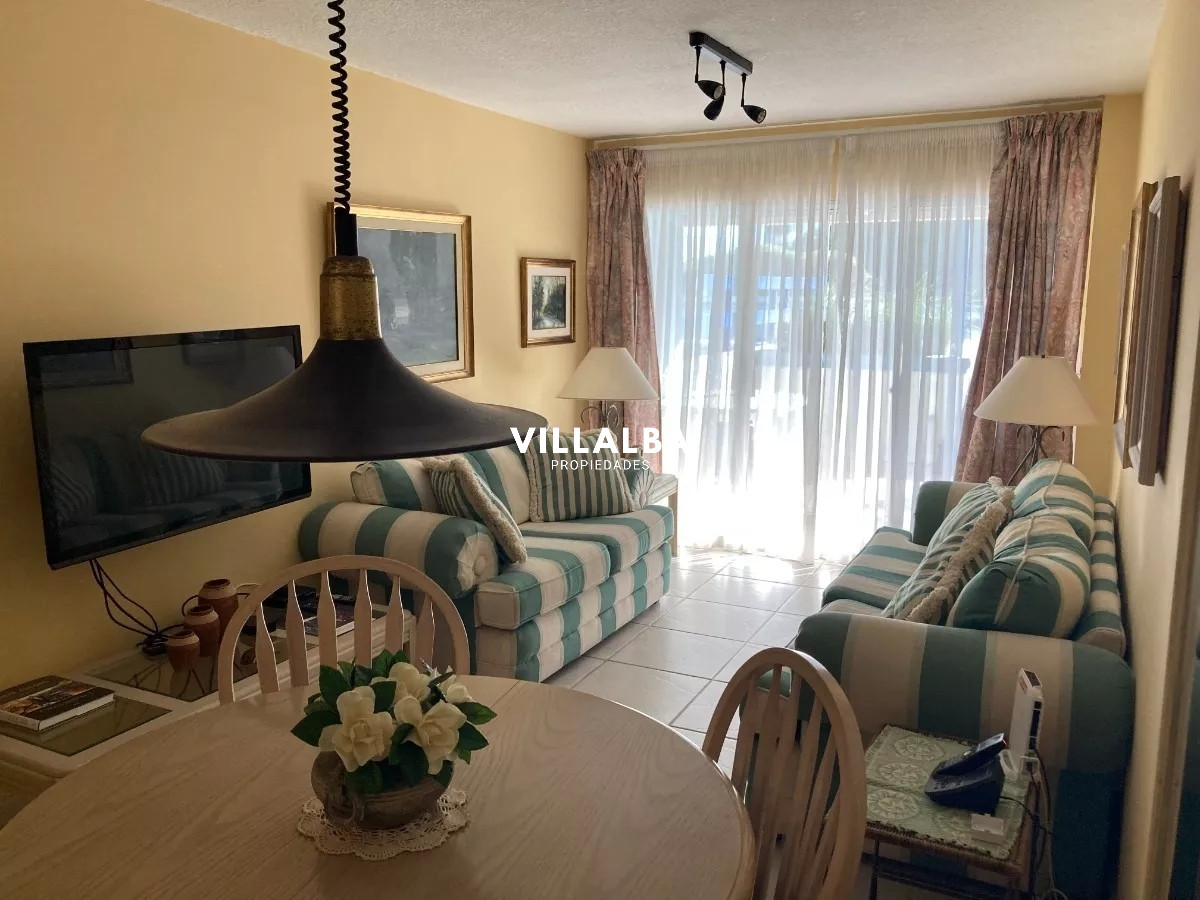 Apartamento ID.3490 - Apartamento con parrillero propio, 3 dormitorios. Punta del Este 