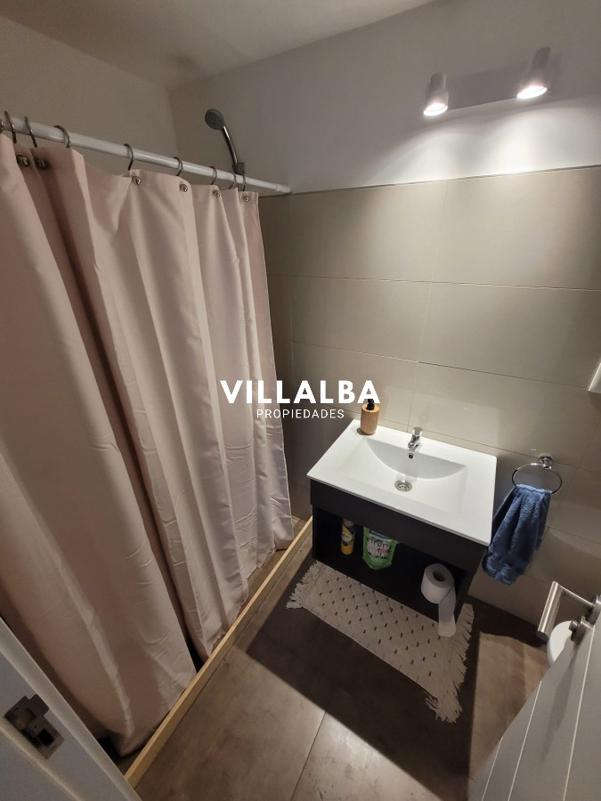 Apartamento ID.4014 - Amplio apartamento de 3 dormitorios y 2 baños, ideal para vivir todo el año o para renta.