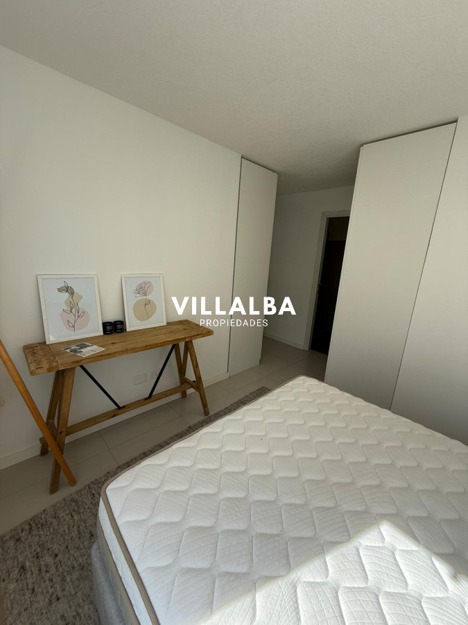 Apartamento ID.4014 - Amplio apartamento de 3 dormitorios y 2 baños, ideal para vivir todo el año o para renta.