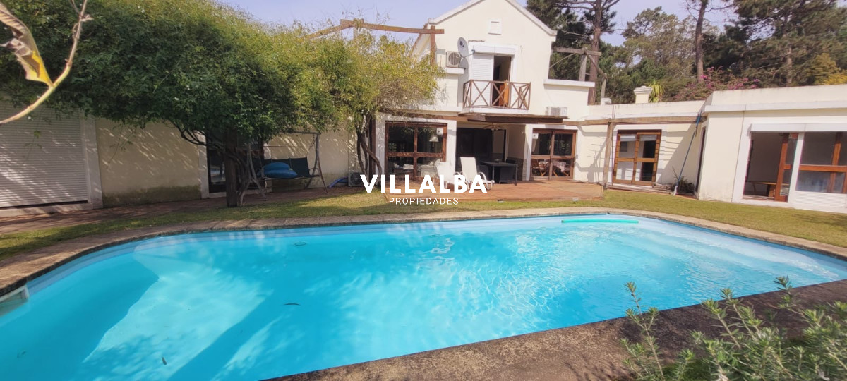 Apartamento ID.3345 - Hermosa casa a la venta 