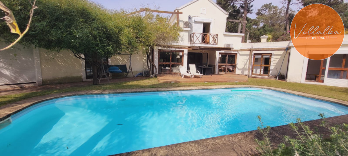 Apartamento ID.3345 - Hermosa casa a la venta 