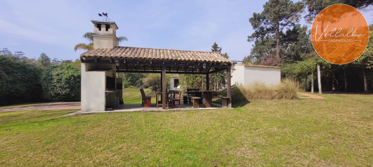 Apartamento ID.3345 - Hermosa casa a la venta 