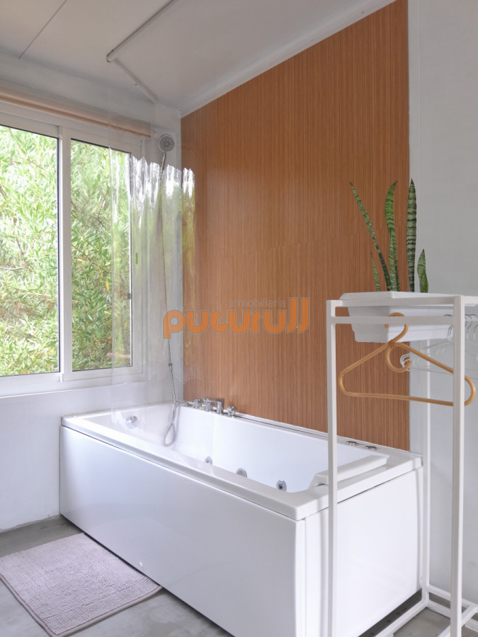 Casa ID.2117 - Mini loft con patio privado.