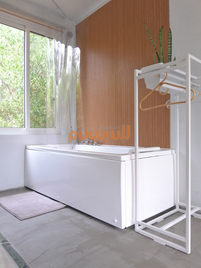 Casa ID.2117 - Mini loft con patio privado.