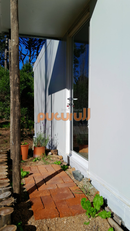 Casa ID.2117 - Mini loft con patio privado.