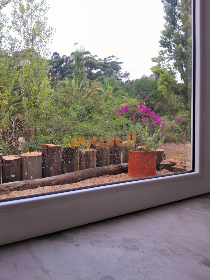 Casa ID.2117 - Mini loft con patio privado.