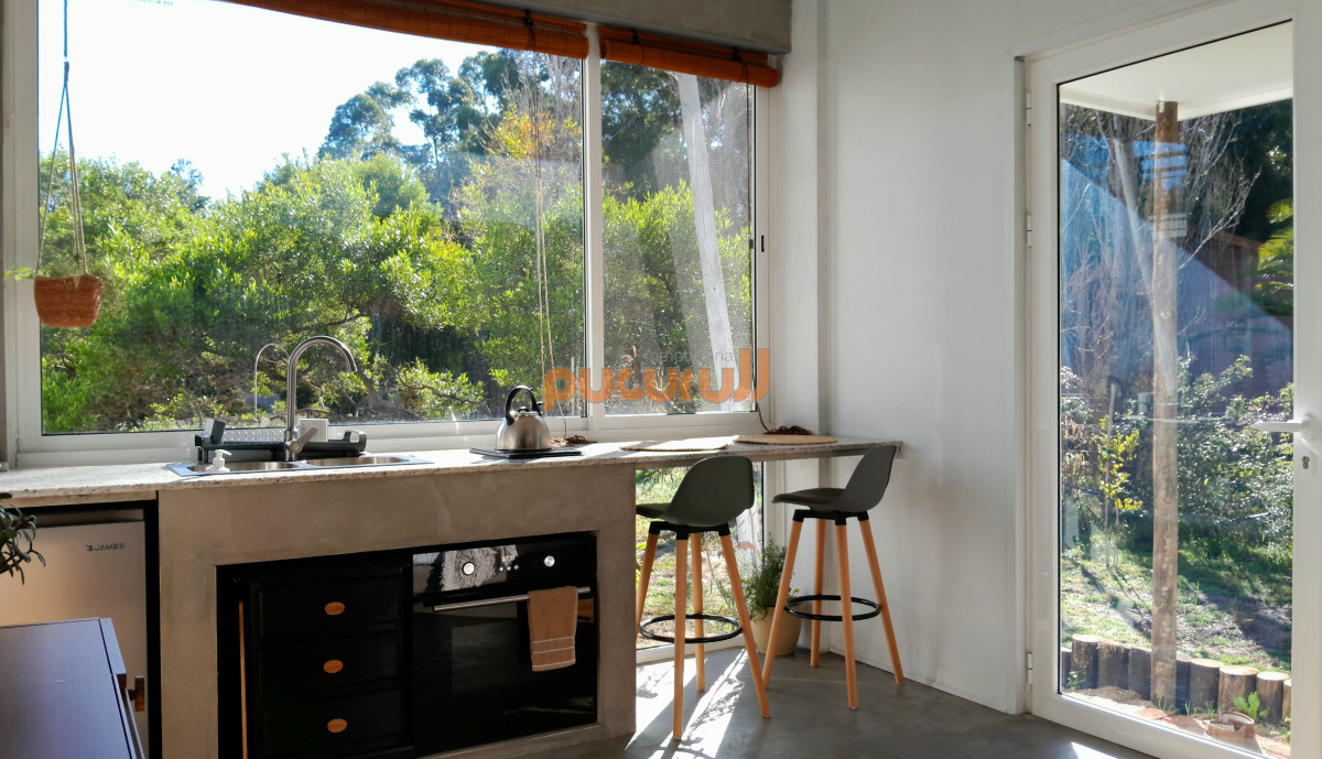 Casa ID.2117 - Mini loft con patio privado.