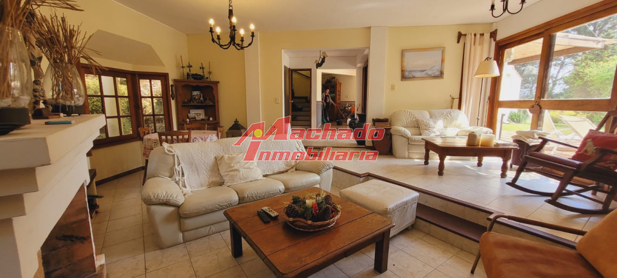Burnett - GoPunta - Portal Inmobiliario de Punta del Este - Maldonado