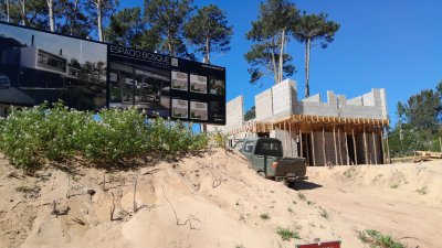 Casa a estrenar en Pinares, proyecto en obra, precio lanzamiento. Punta del Este