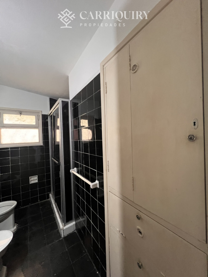 Casa ID.9500/Casa-en-alquiler-4-dormitorios-con-piscina-en-Montoya - Amplia casa en Cantegril, Punta del Este. 509m2 construidos y 2000 de terreno.