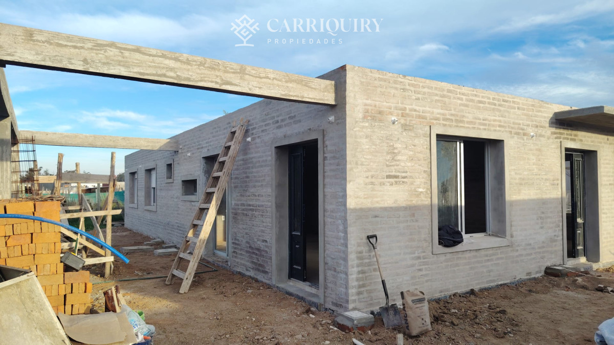 Casa ID.8878/Ideal-para-comercio-o-vivienda - Precio en pozo. Casa construcción tradicional en Maldonado.