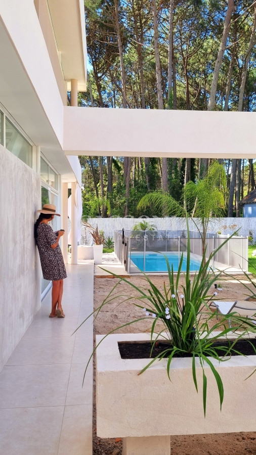 Casa ID.2251 - Casa de 4 dormitorios, en barrio privado, Solanas Country, Punta Ballena