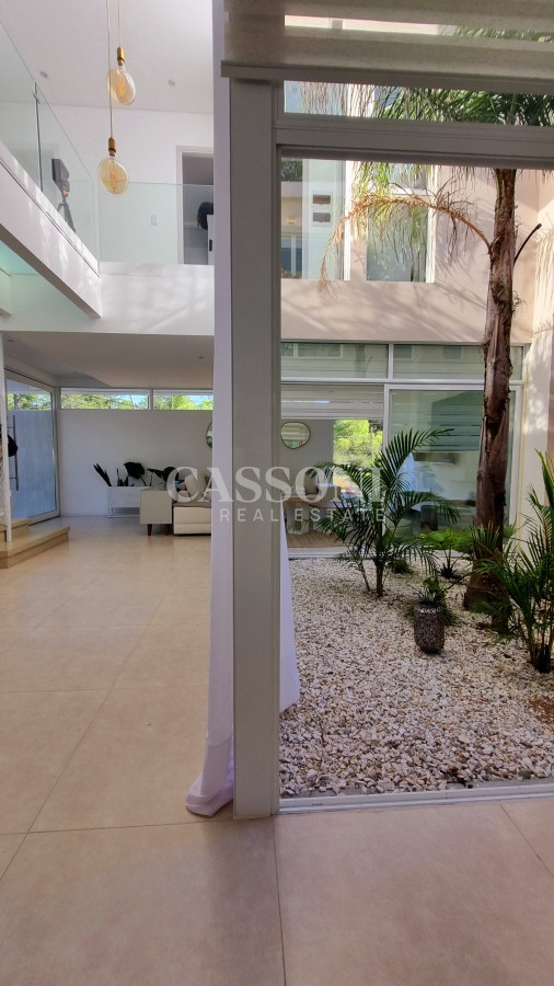 Casa ID.2251 - Casa de 4 dormitorios, en barrio privado, Solanas Country, Punta Ballena