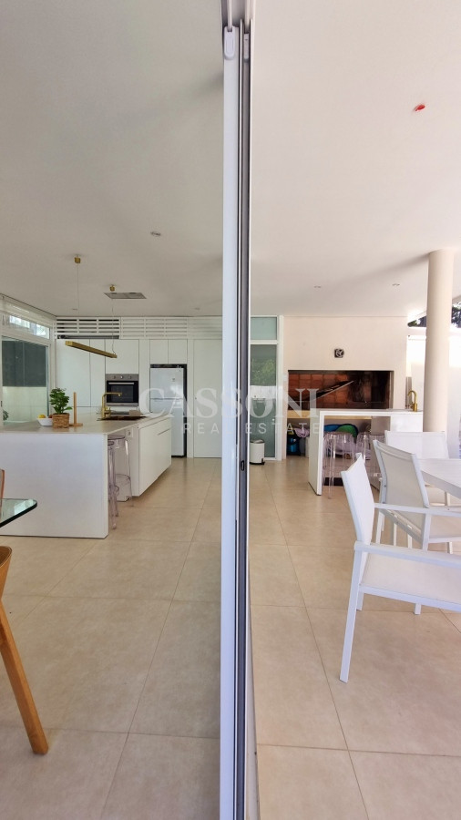 Casa ID.2251 - Casa de 4 dormitorios, en barrio privado, Solanas Country, Punta Ballena