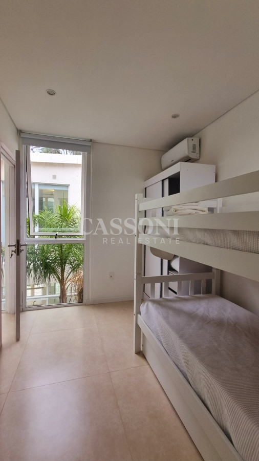 Casa ID.2251 - Casa de 4 dormitorios, en barrio privado, Solanas Country, Punta Ballena
