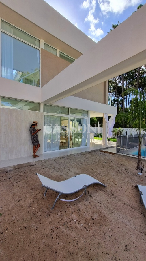 Casa ID.2251 - Casa de 4 dormitorios, en barrio privado, Solanas Country, Punta Ballena