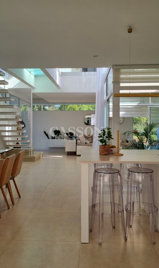 Casa ID.2251 - Casa de 4 dormitorios, en barrio privado, Solanas Country, Punta Ballena