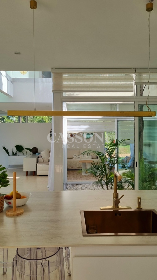 Casa ID.2251 - Casa de 4 dormitorios, en barrio privado, Solanas Country, Punta Ballena