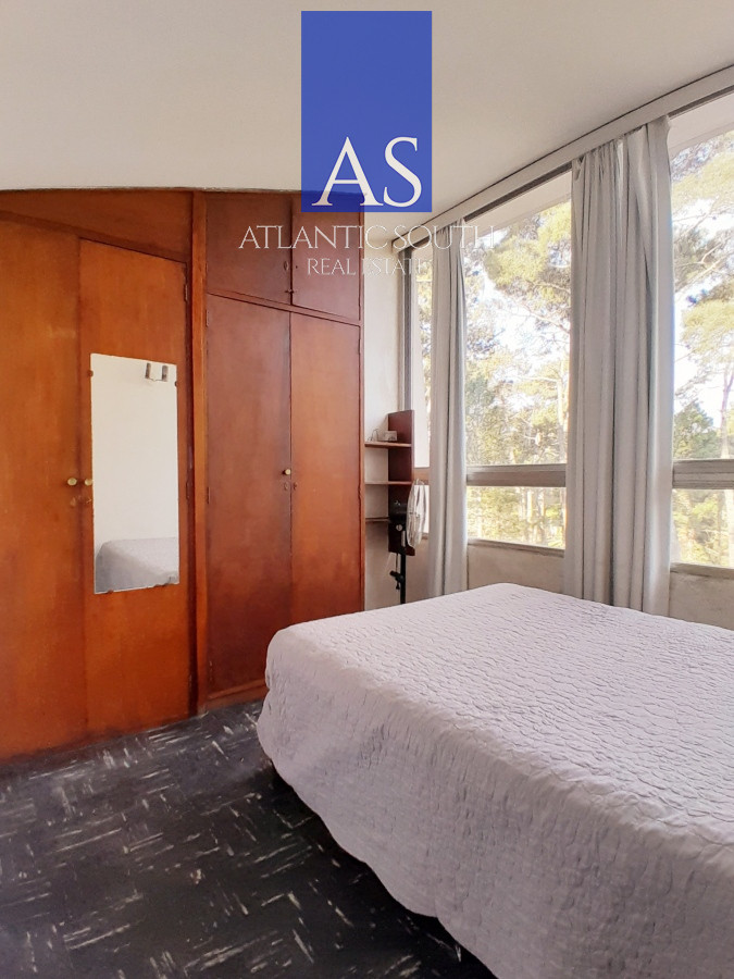 Apartamento ID.4781 - Apartamento en venta de 1 dormitorio y medio. Playa mansa. Punta del Este.