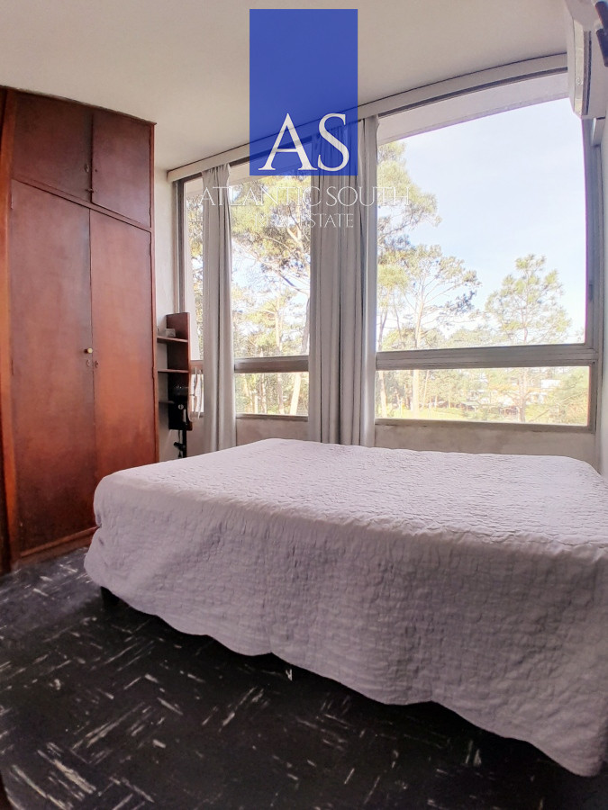 Apartamento ID.4781 - Apartamento en venta de 1 dormitorio y medio. Playa mansa. Punta del Este.