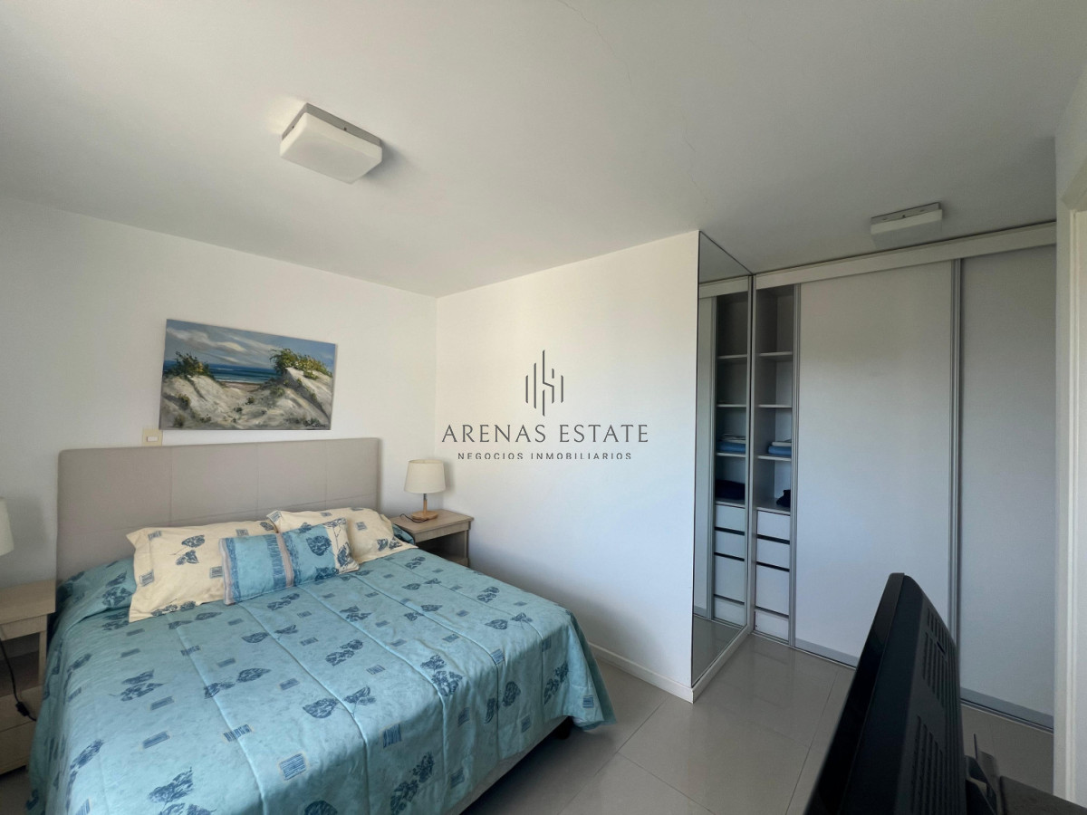 Apartamento ID.4167 - Exclusivo apartamento de 2 dormitorios con parrillero propio. Punta del Este. 