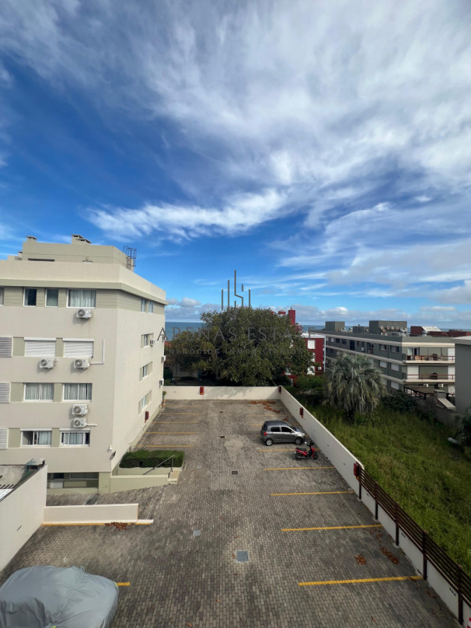 Apartamento ID.4167 - Exclusivo apartamento de 2 dormitorios con parrillero propio. Punta del Este. 