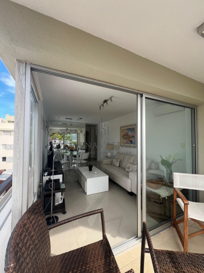 Apartamento ID.4167 - Exclusivo apartamento de 2 dormitorios con parrillero propio. Punta del Este. 