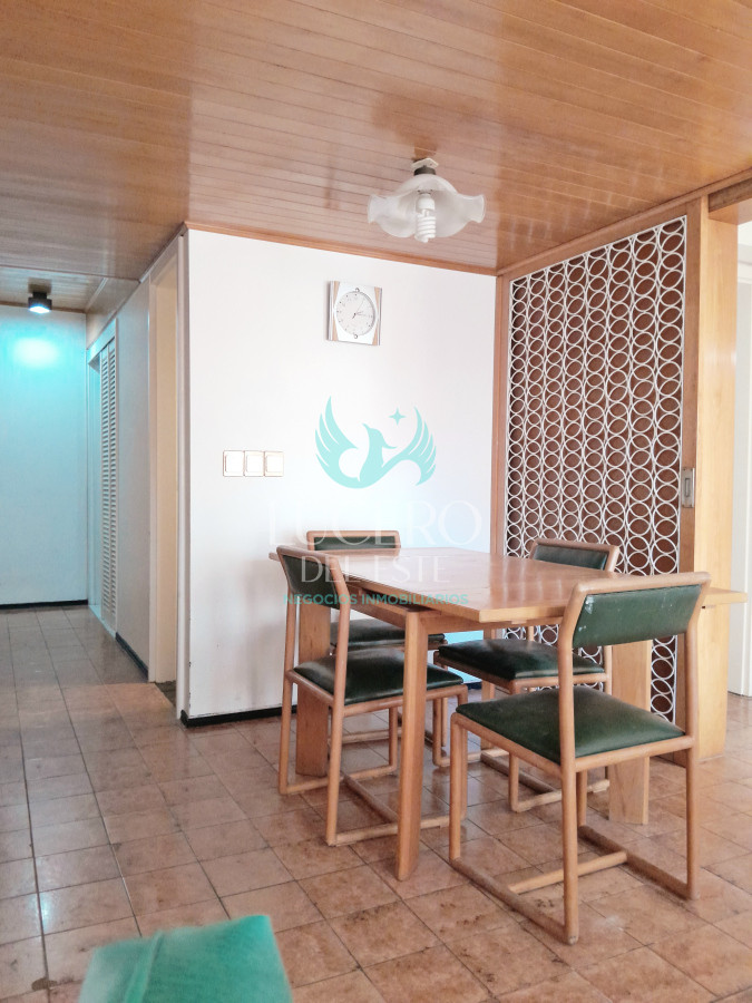 Apartamento ID.977 - Oportunidad de negocio! Apartamento de 2 dormitorios y 2 baños con bajos gastos! 