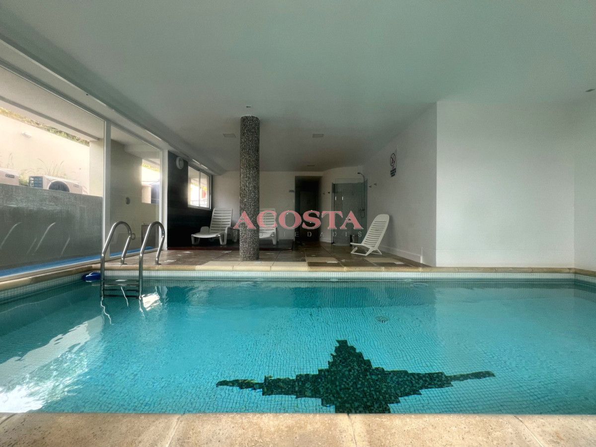 Apartamento ID.257 - Exclusivo apartamento de 2 dormitorios con parrillero propio. Punta del Este. 