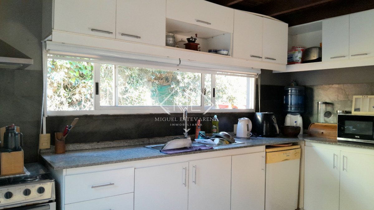Casa ID.820 - Se vende casa en Jardines de Córdoba. PUNTA DEL ESTE 