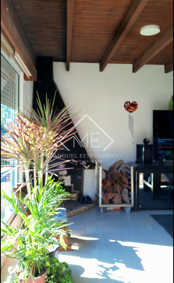 Casa ID.820 - Se vende casa en Jardines de Córdoba. PUNTA DEL ESTE 