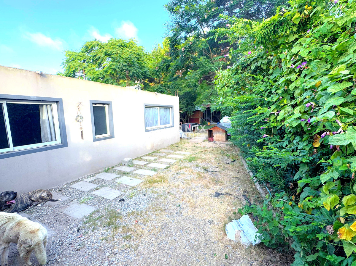 Casa ID.560 - Se vende casi a estrenar, en Jardines de Córdoba. PUNTA DEL ESTE 