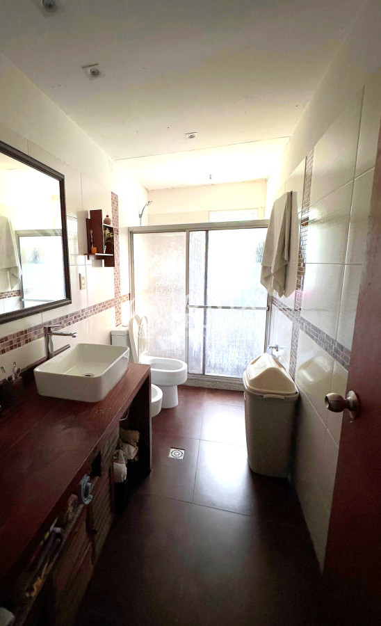 Casa ID.560 - Se vende casi a estrenar, en Jardines de Córdoba. PUNTA DEL ESTE 