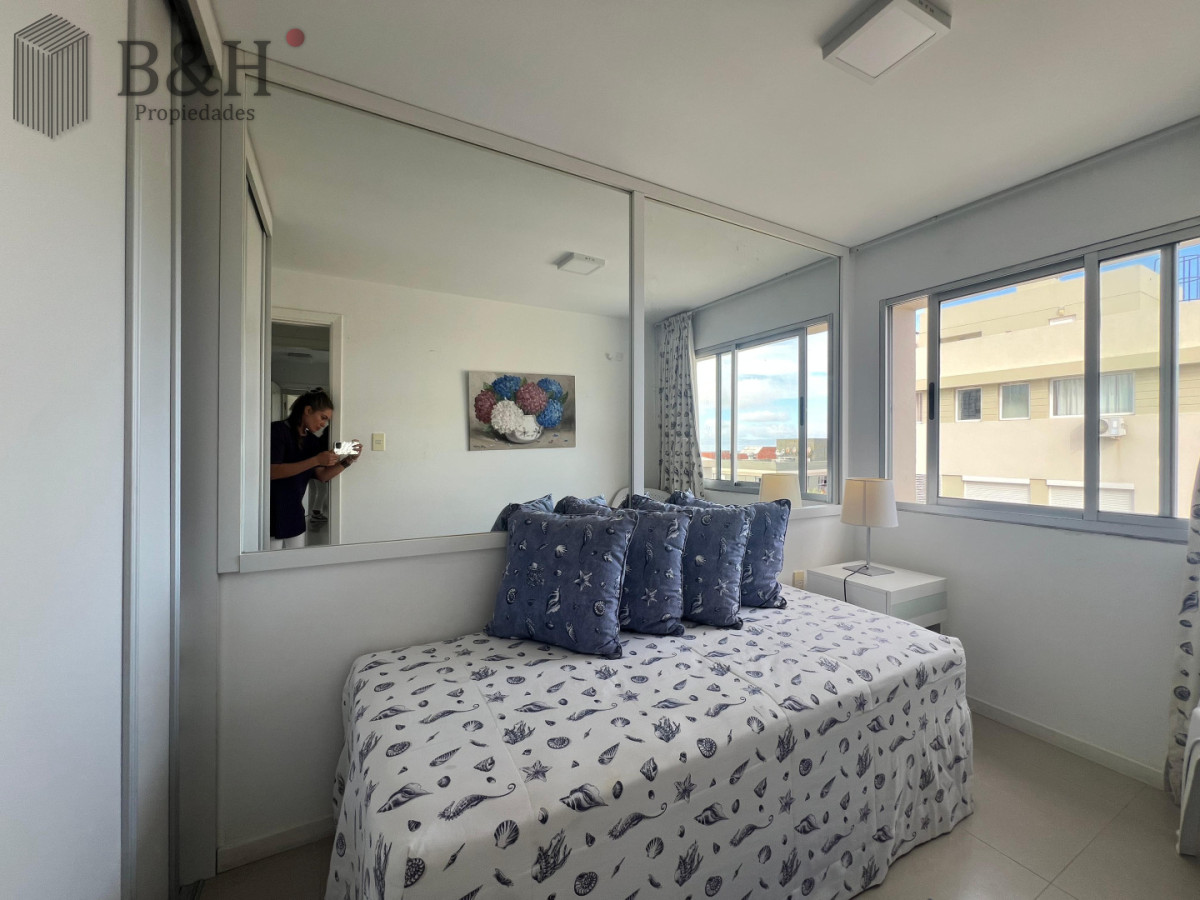 Apartamento ID.6389 - Exclusivo apartamento de 2 dormitorios con parrillero propio. Punta del Este. 
