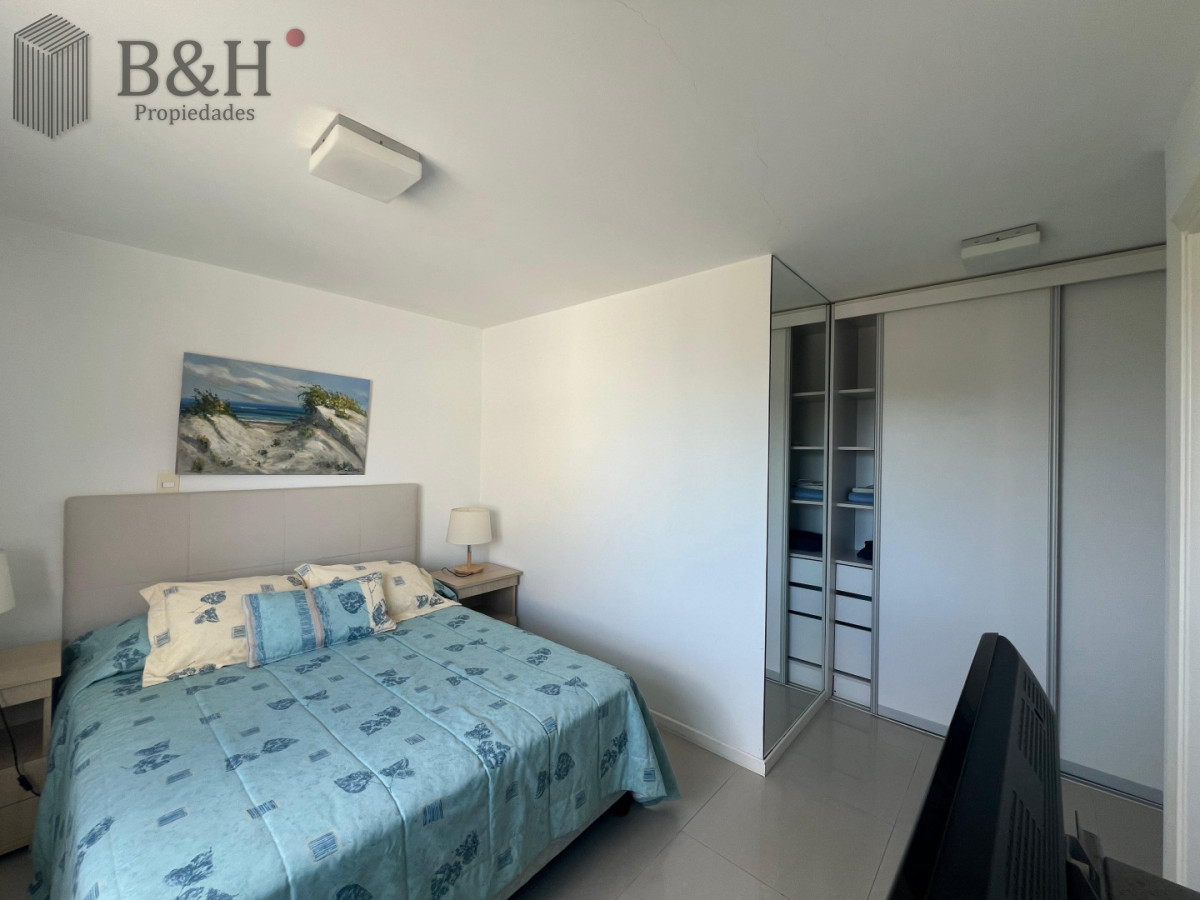 Apartamento ID.6389 - Exclusivo apartamento de 2 dormitorios con parrillero propio. Punta del Este. 