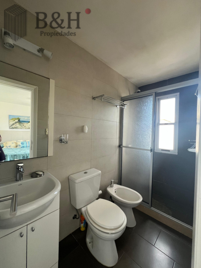 Apartamento ID.6389 - Exclusivo apartamento de 2 dormitorios con parrillero propio. Punta del Este. 