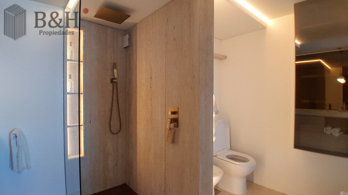 Apartamento ID.4019 - Amplio apartamento en Primera línea de playa brava. PUNTA del Este. Alquiler de verano 