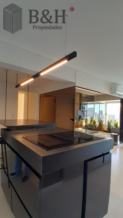 Apartamento ID.4019 - Amplio apartamento en Primera línea de playa brava. PUNTA del Este. Alquiler de verano 